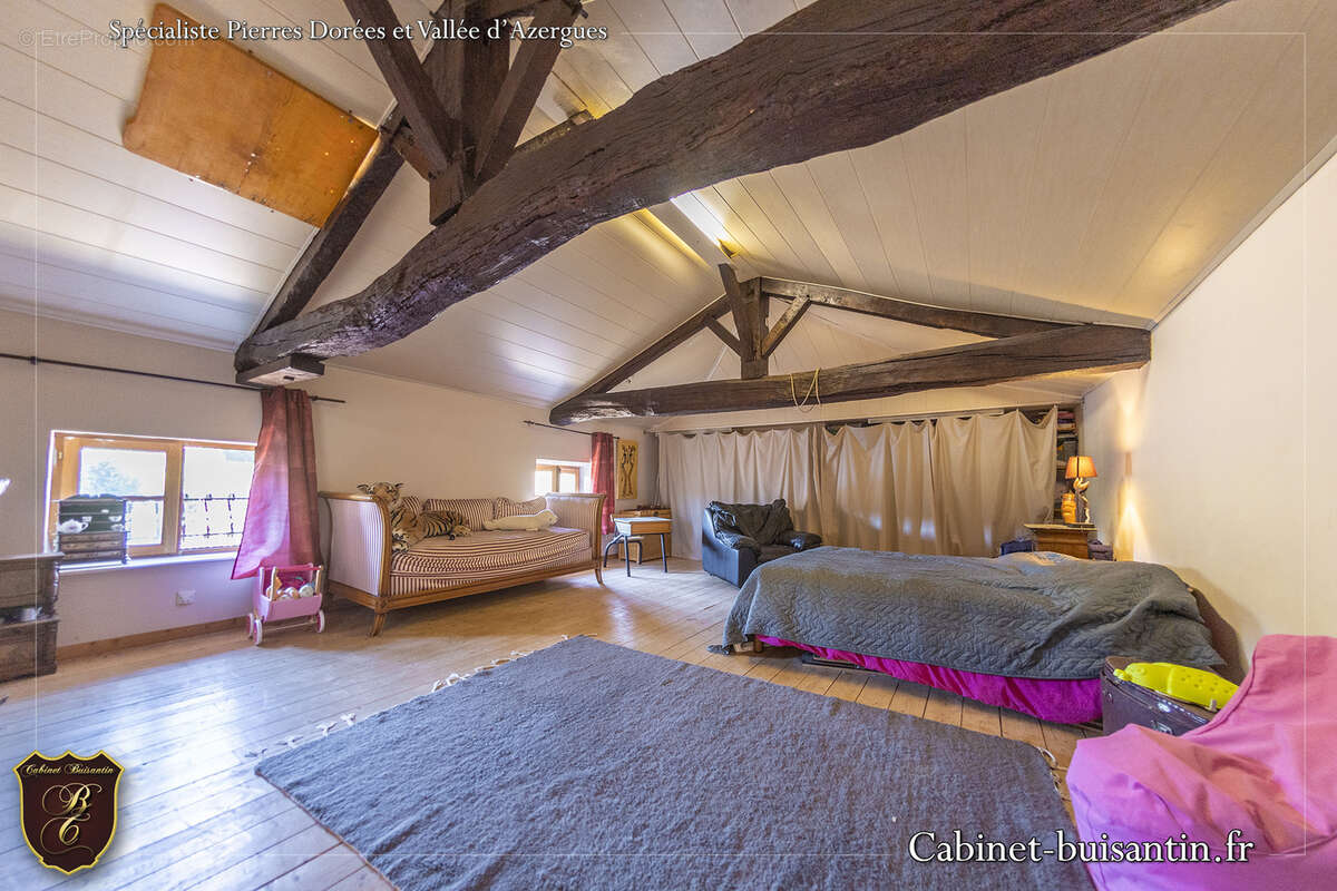 Maison en pierre de caractère : alliance du charme et du potentiel - photo 14