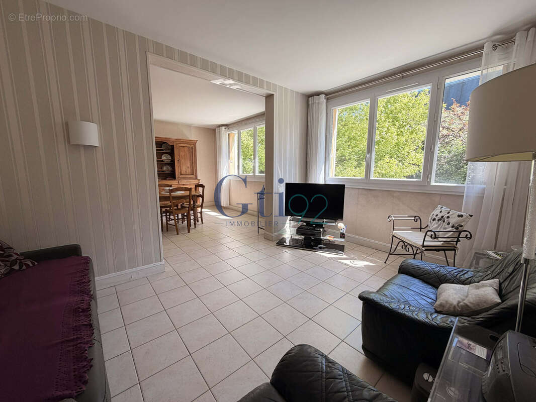 Appartement à CHATILLON