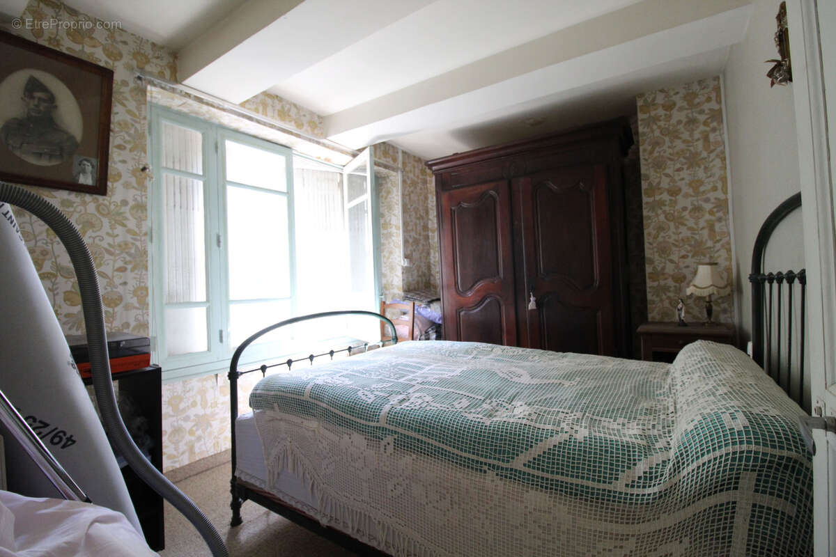 Maison à SAINT-SERNIN-SUR-RANCE