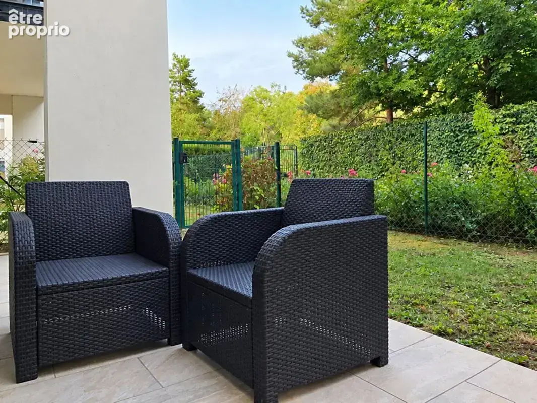 Soissons, F2 en rez-de-jardin avec terrasse et garage fermé - photo 7