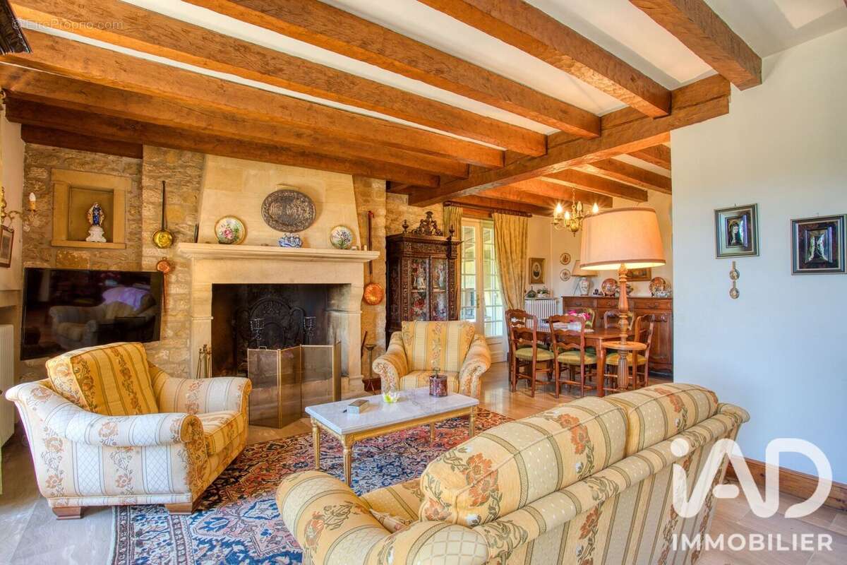 Maison 186 m² à Beynac-Et-Cazenac  - photo 4