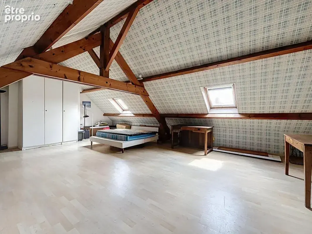 Maison en pierre 160m² – possibilité 2 logements – jardin clos - photo 8