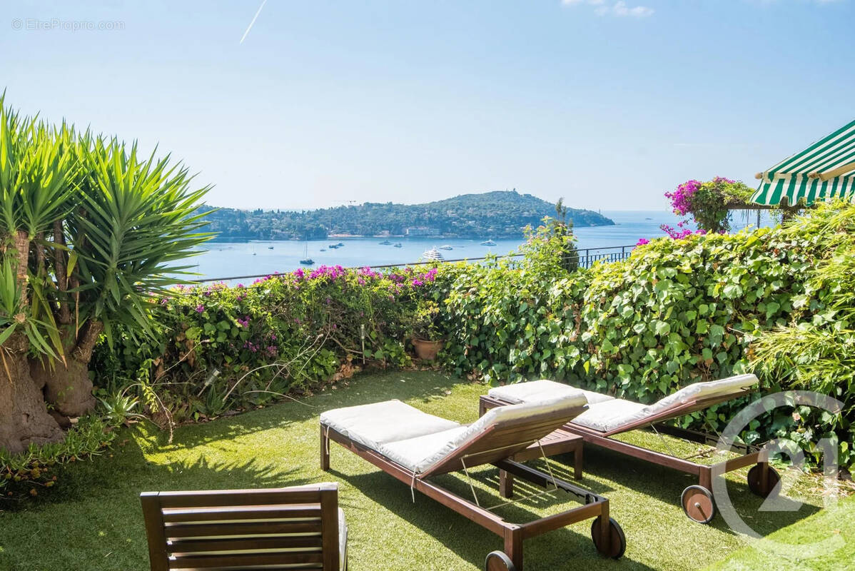 Appartement à VILLEFRANCHE-SUR-MER