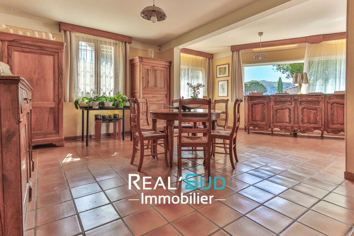 Maison à MARSEILLE-9E