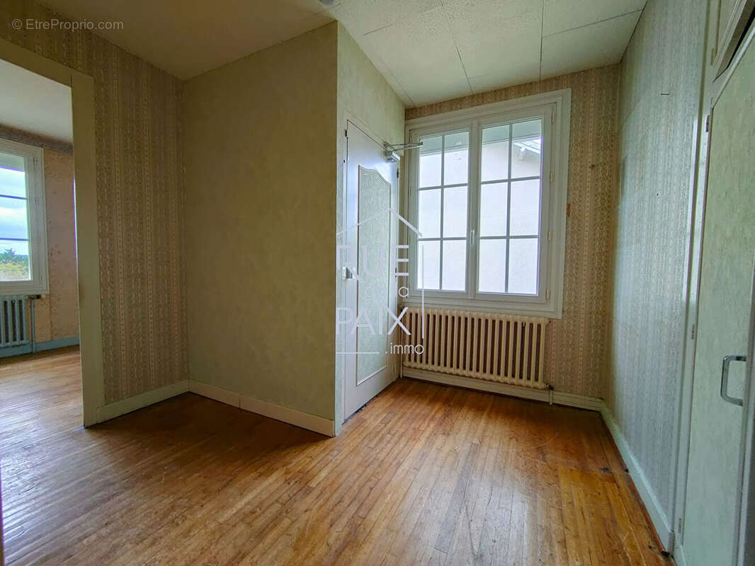 Maison à THURE