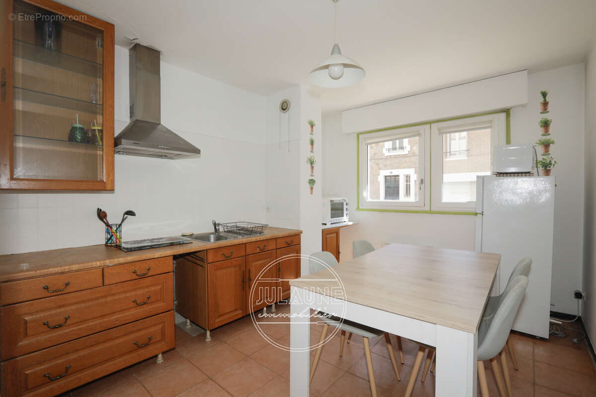 Appartement 2 pièces de 56 m2   Proche Churchill - photo 8