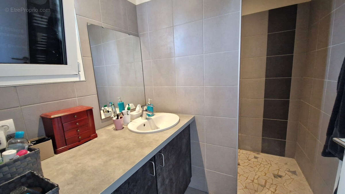 Maison à SAINT-MACAIRE