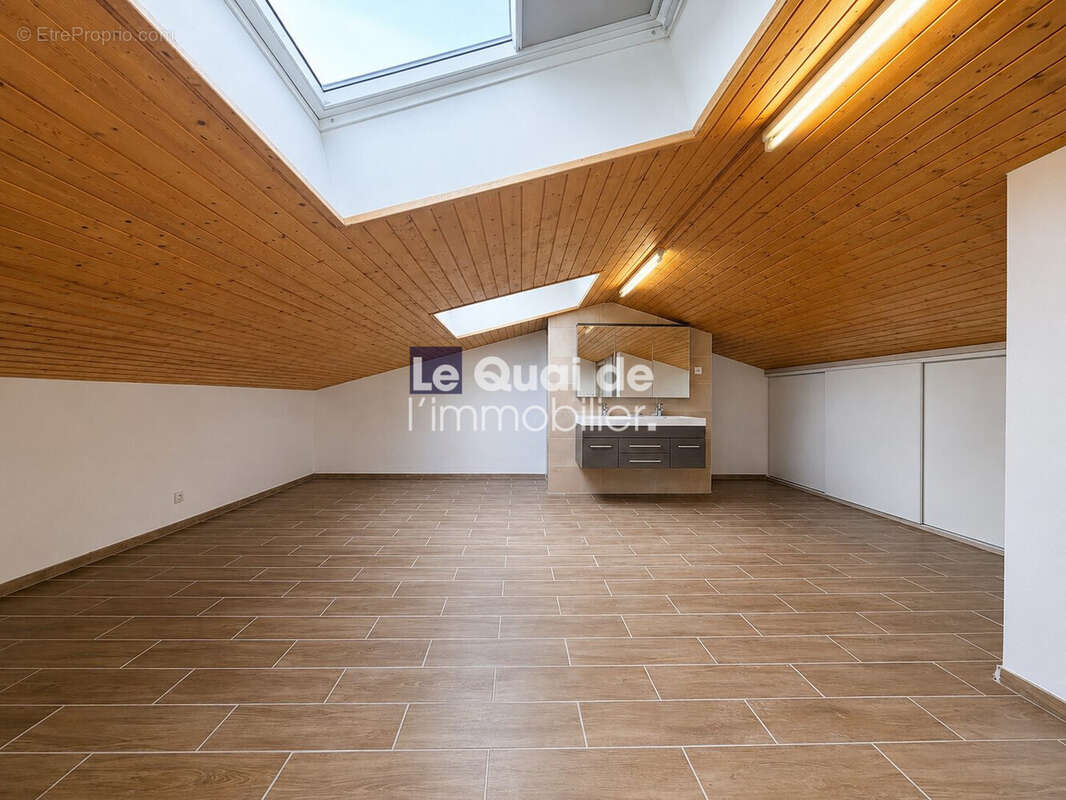Appartement 90 m² à Eybens  - photo 4