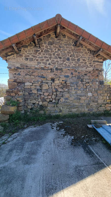 Maison à LE LAC-D&#039;ISSARLES