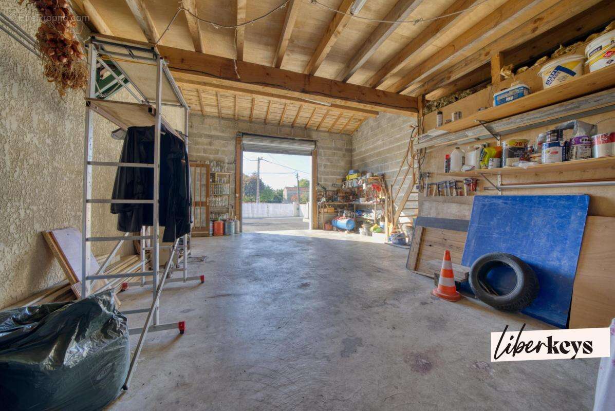 Maison à ASNIERES-LA-GIRAUD