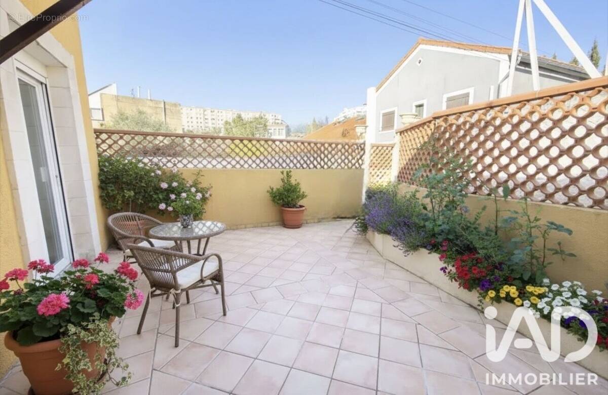 Photo 1 - Maison à MARSEILLE-13E