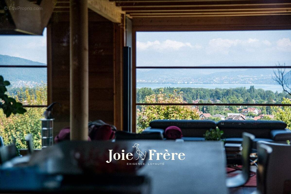 Maison à SAINT-JORIOZ