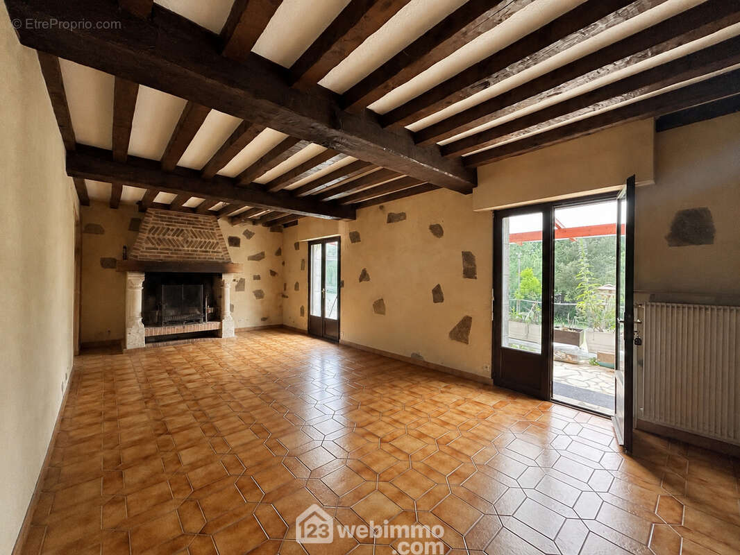 Maison à TREDREZ-LOCQUEMEAU