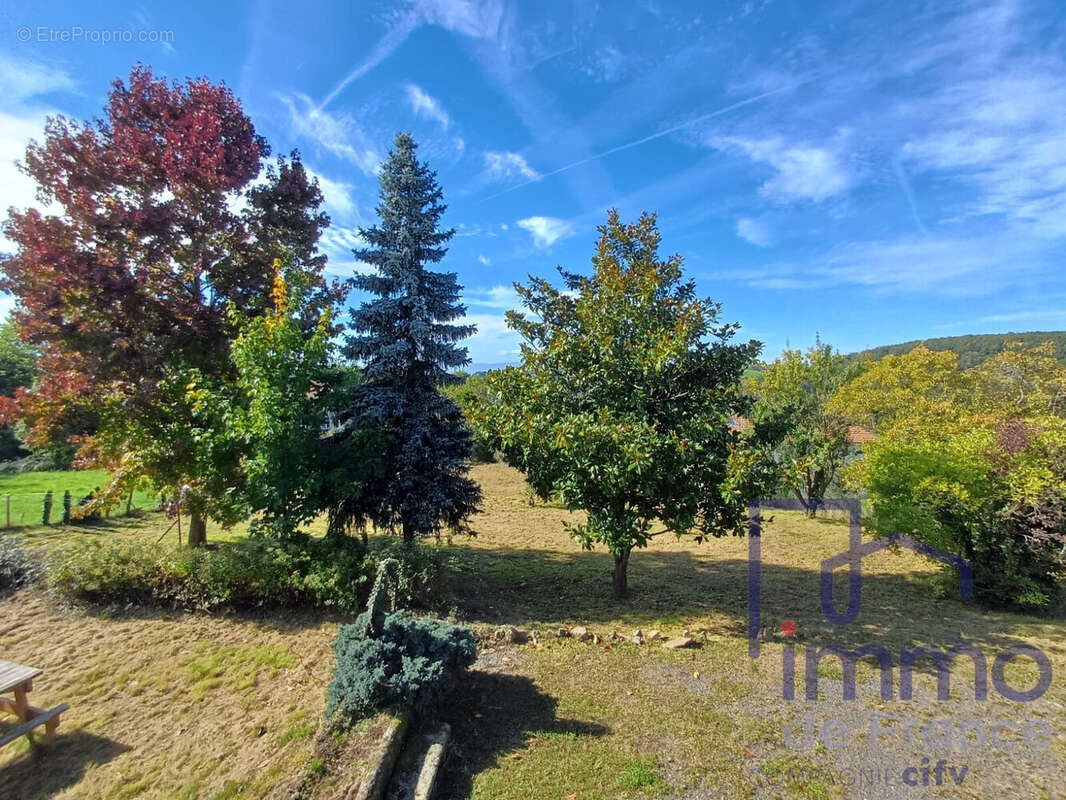 Maison à LA FOUILLOUSE