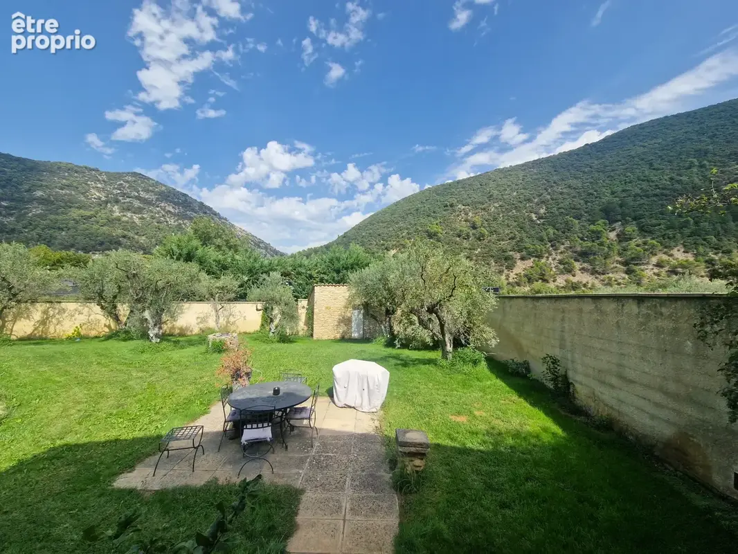 Villa avec piscine hors lotissement - photo 4