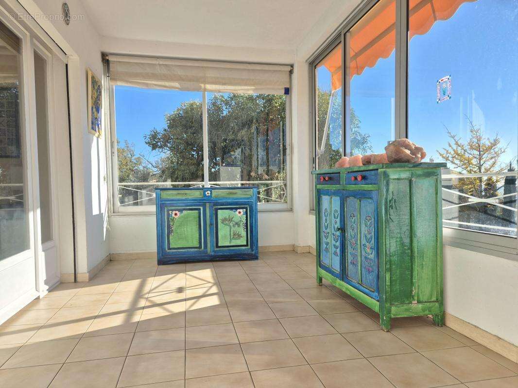 Appartement à VENCE