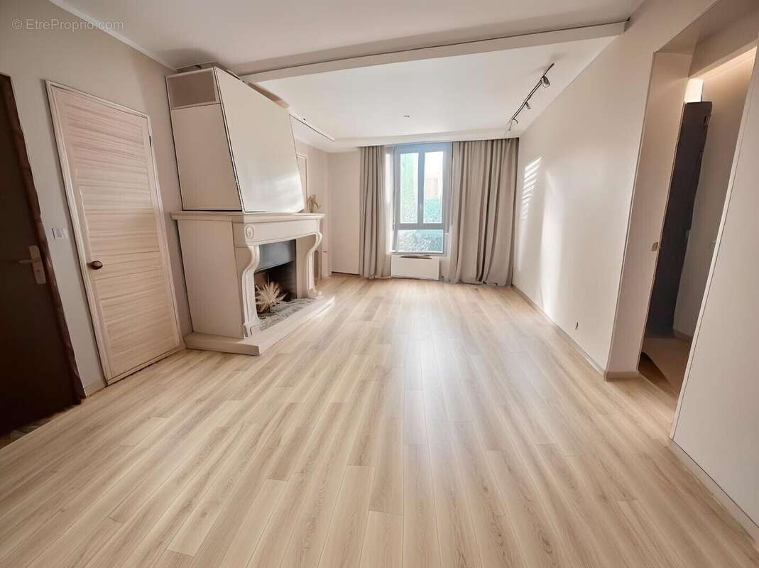 Maison à TREMBLAY-EN-FRANCE