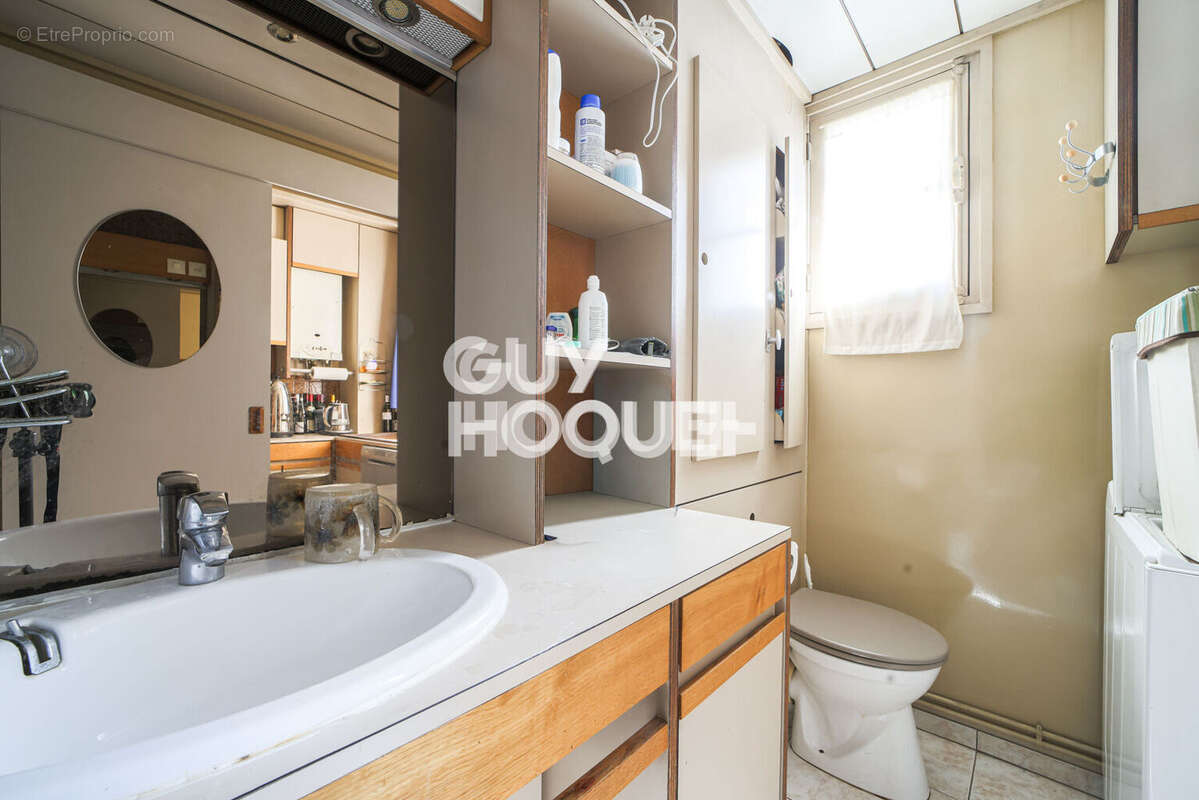 Appartement à PARIS-10E