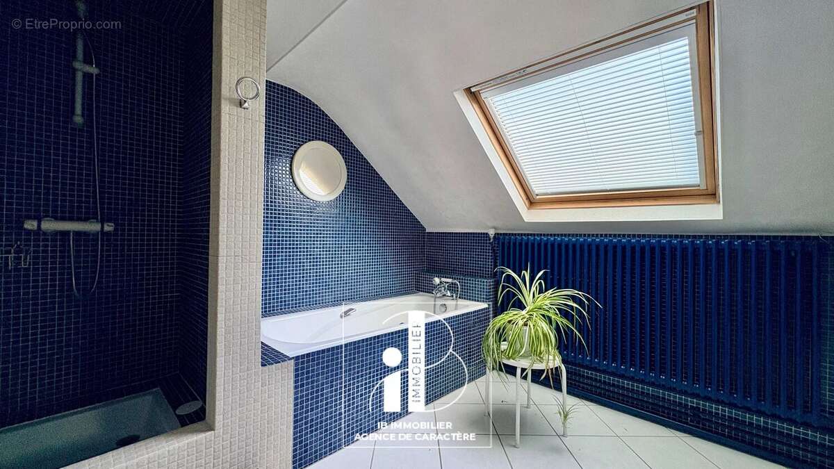 Maison à FONTAINEBLEAU