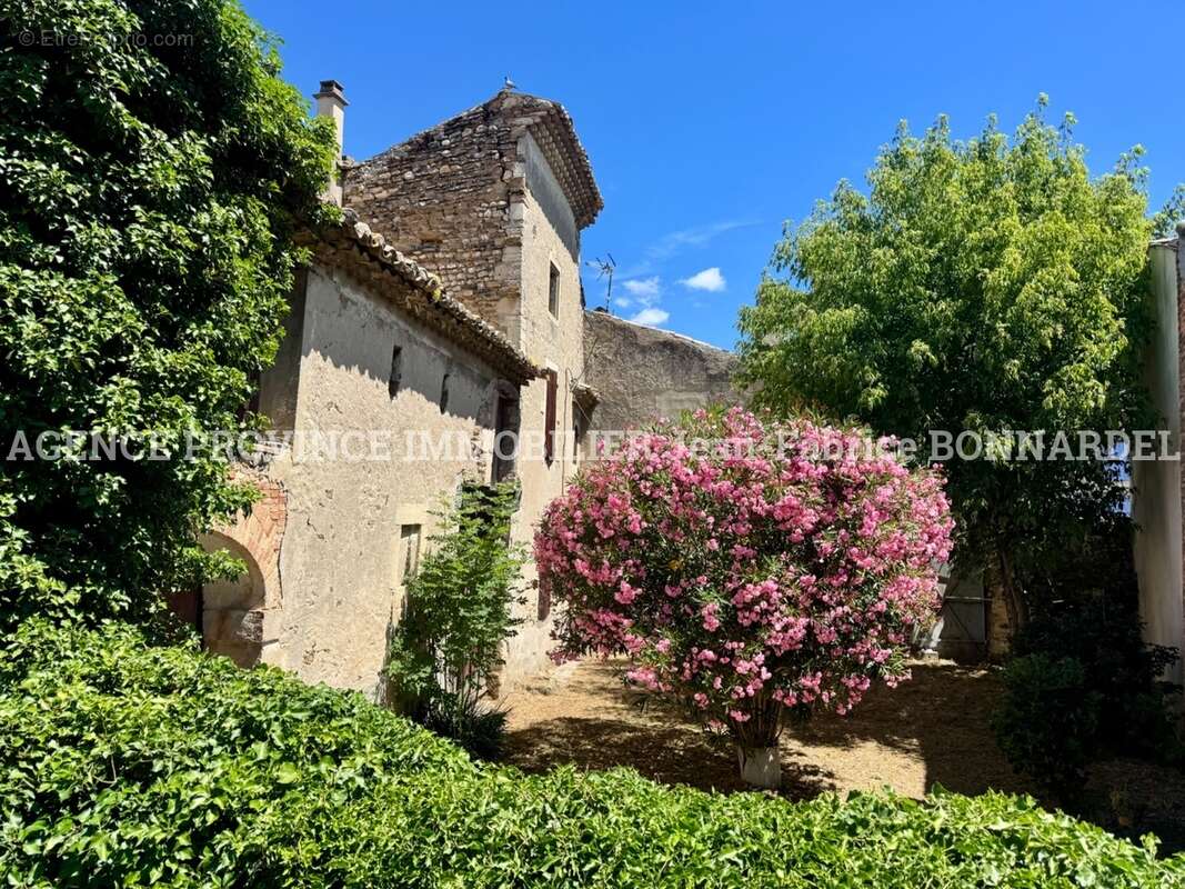 Maison à VISAN