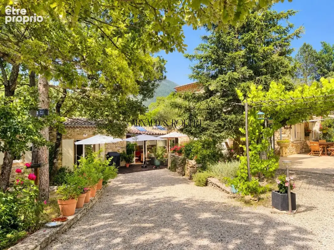 Maison 7 pièces 175 m² à vendre à Montjoux (26220) - photo 3