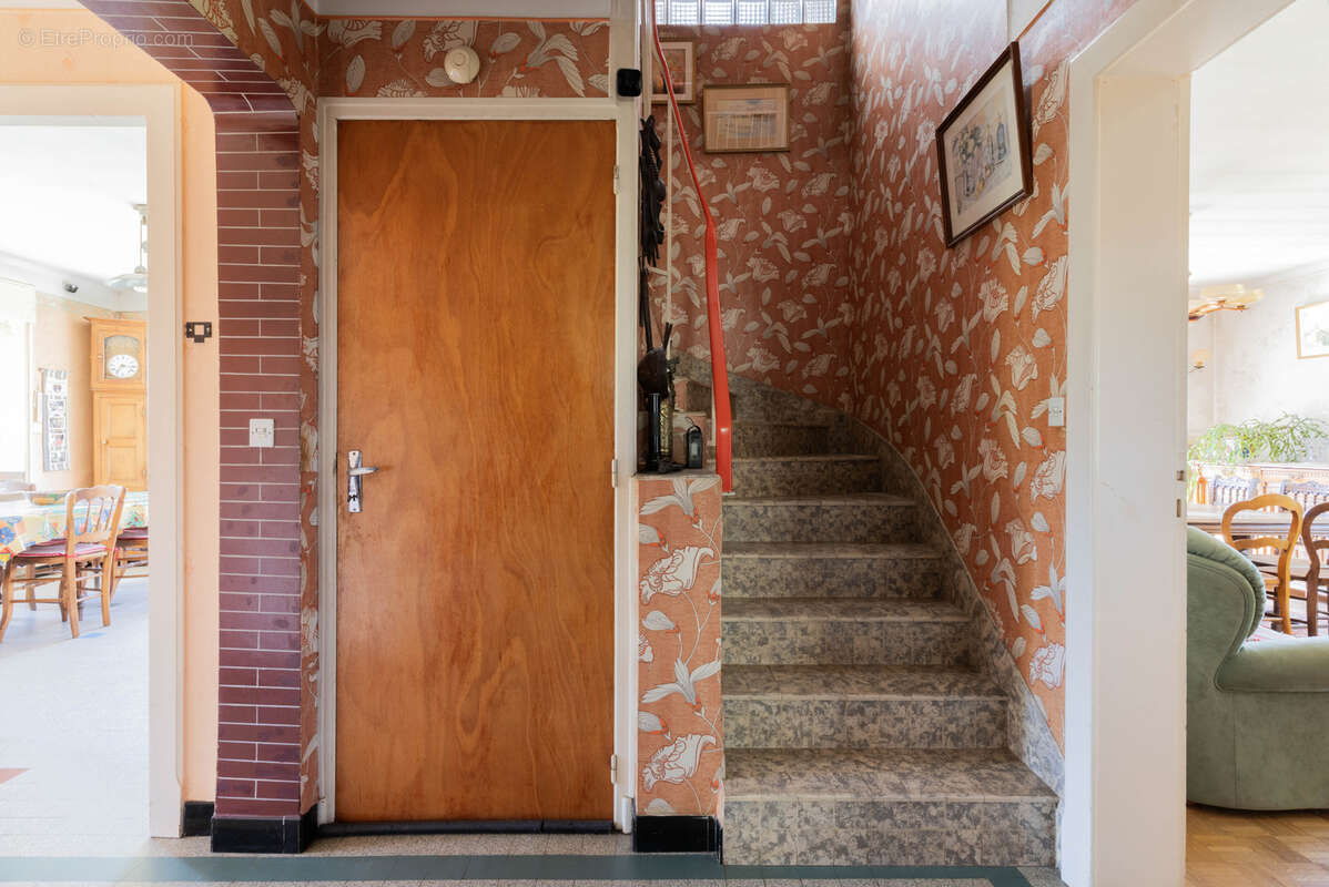 Superbe maison des années 1960 - 5 chambres et grande parcelle de terrain - photo 18