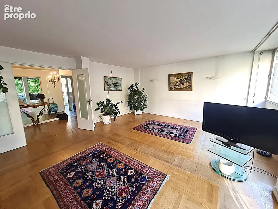 Appartement 5 pièces avec vue dégagée - photo 2
