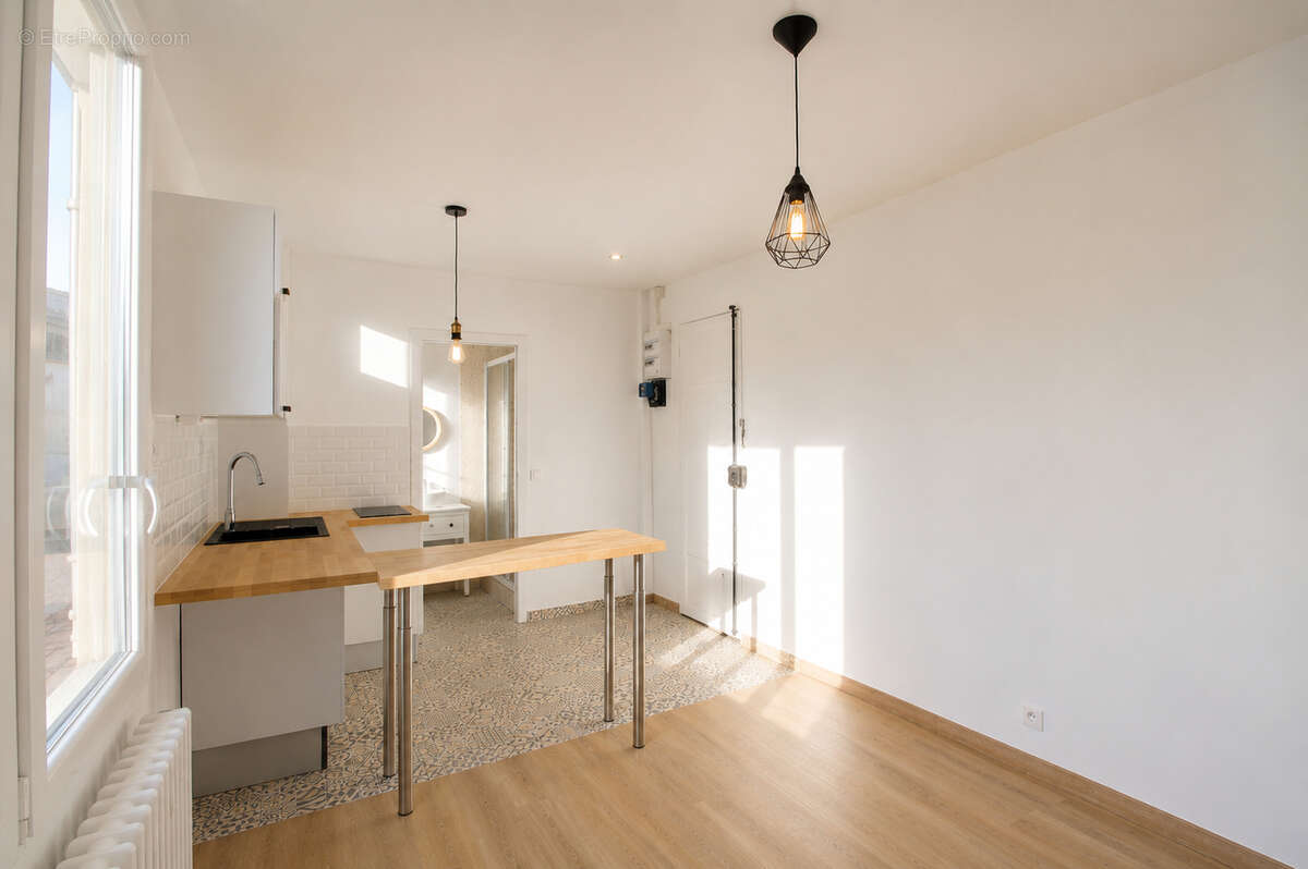 Appartement à PARIS-19E