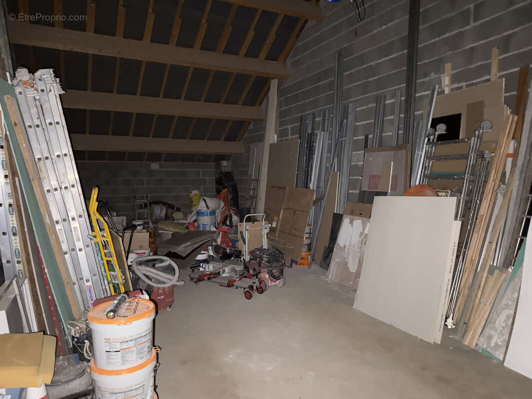 Propriété 8 pièces 135 m2 + Studio de 15 m2 avec Piscine chauffée et grande dépendance sur un terrain de 1200 - photo 19