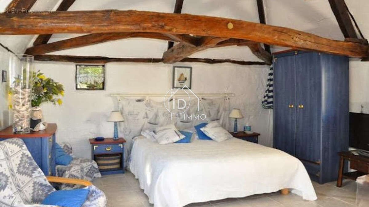 Maison à SAINT-LAURENT-DES-HOMMES