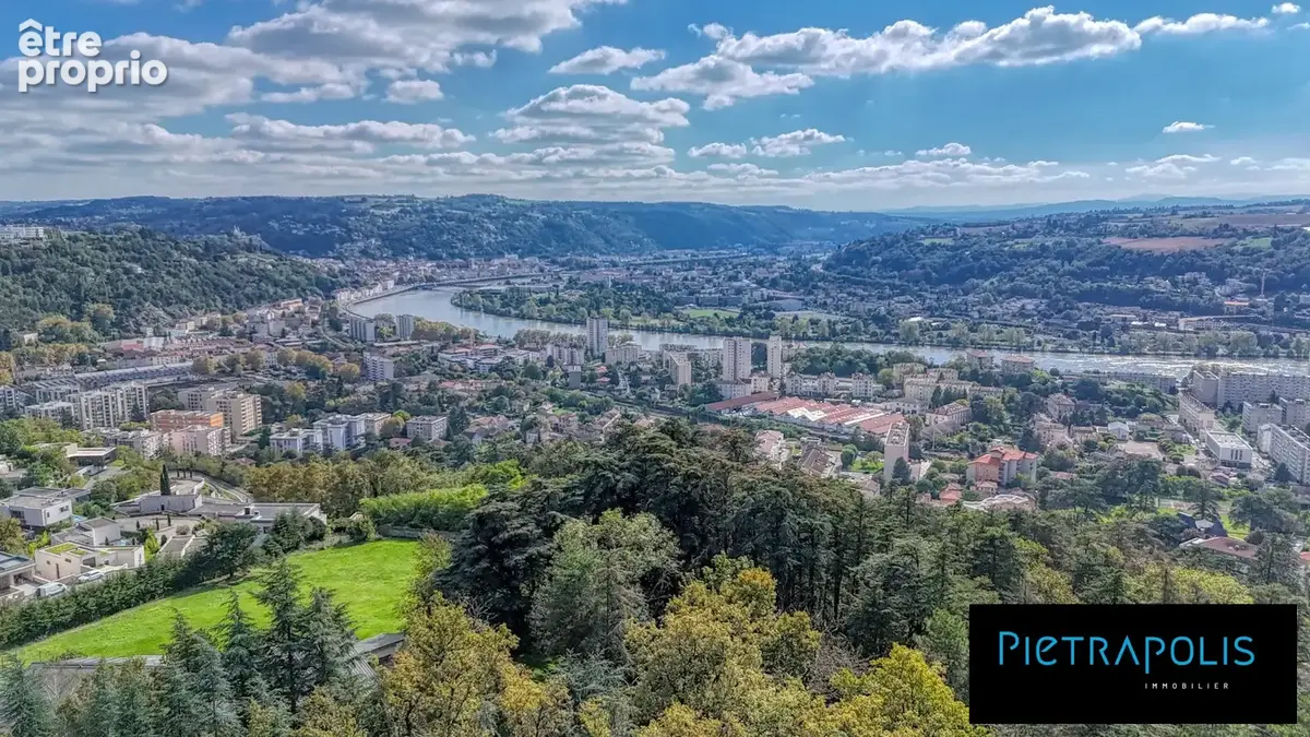 Terrain à VIENNE
