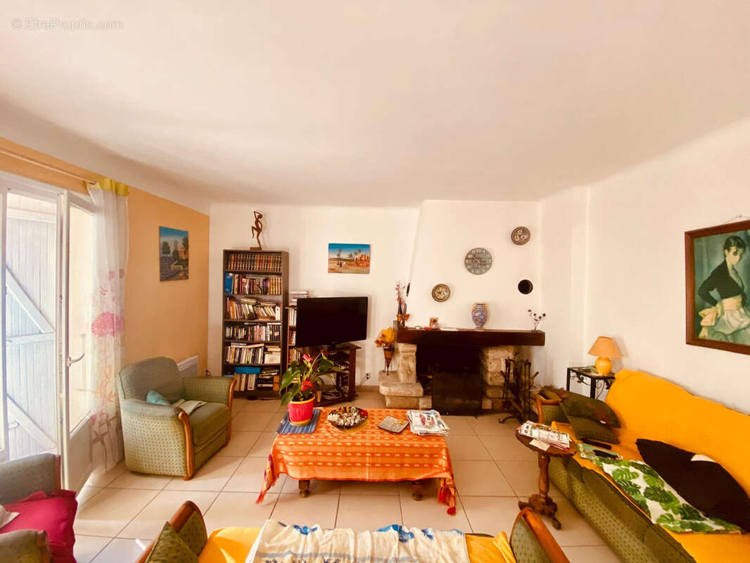 Maison à SAINT-CYPRIEN