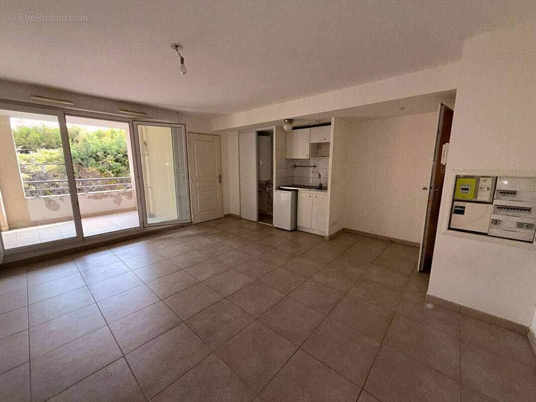 Appartement à MARSEILLE-8E
