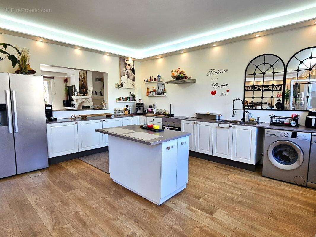 Maison à MONTFERRIER