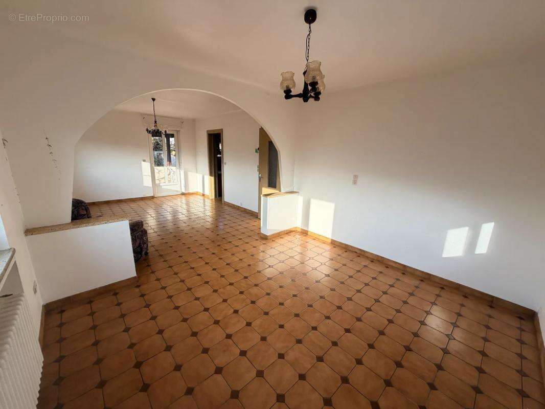 Maison à MARANGE-SILVANGE