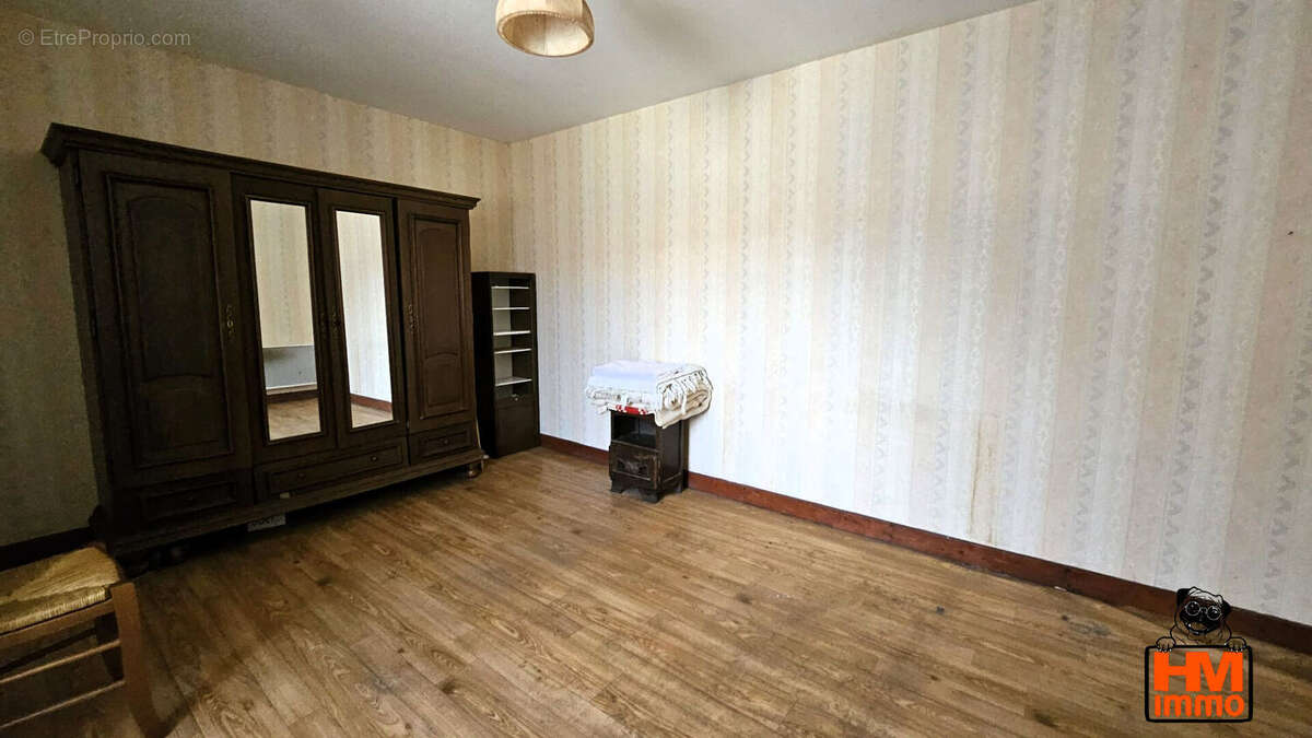 Maison à LADIGNAC-LE-LONG