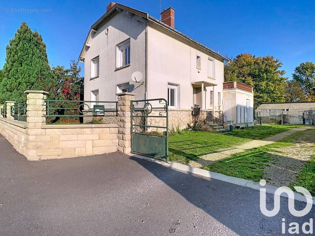 Photo 1 - Maison à GOURGANCON