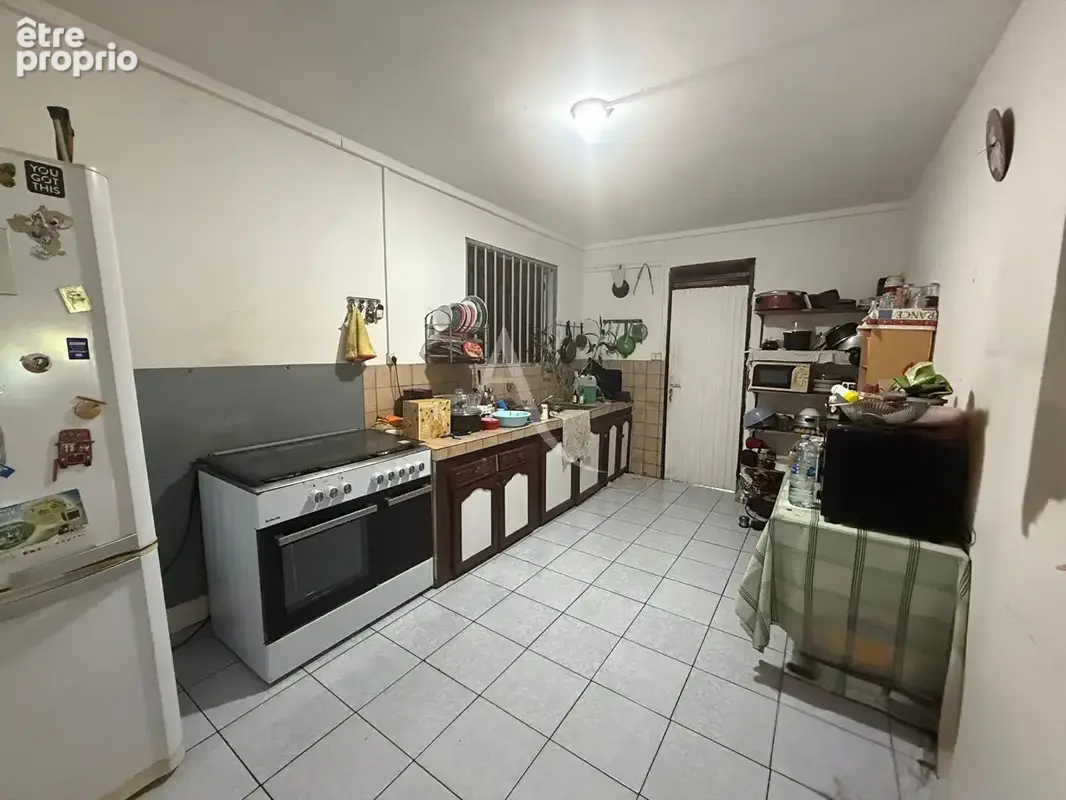 Deux maisons au Moule, fort potentiel d'investissement - photo 12