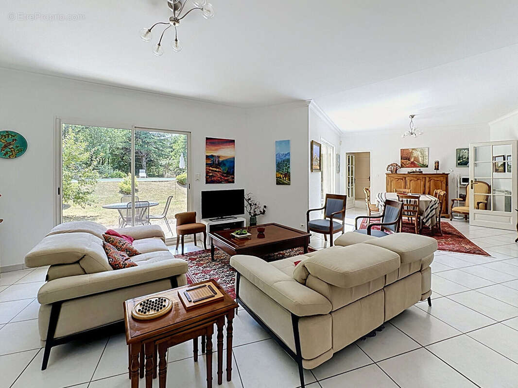 A vendre Maison Montauban (82) 5 chambres 185 m2 piscine garage  clim - photo 5
