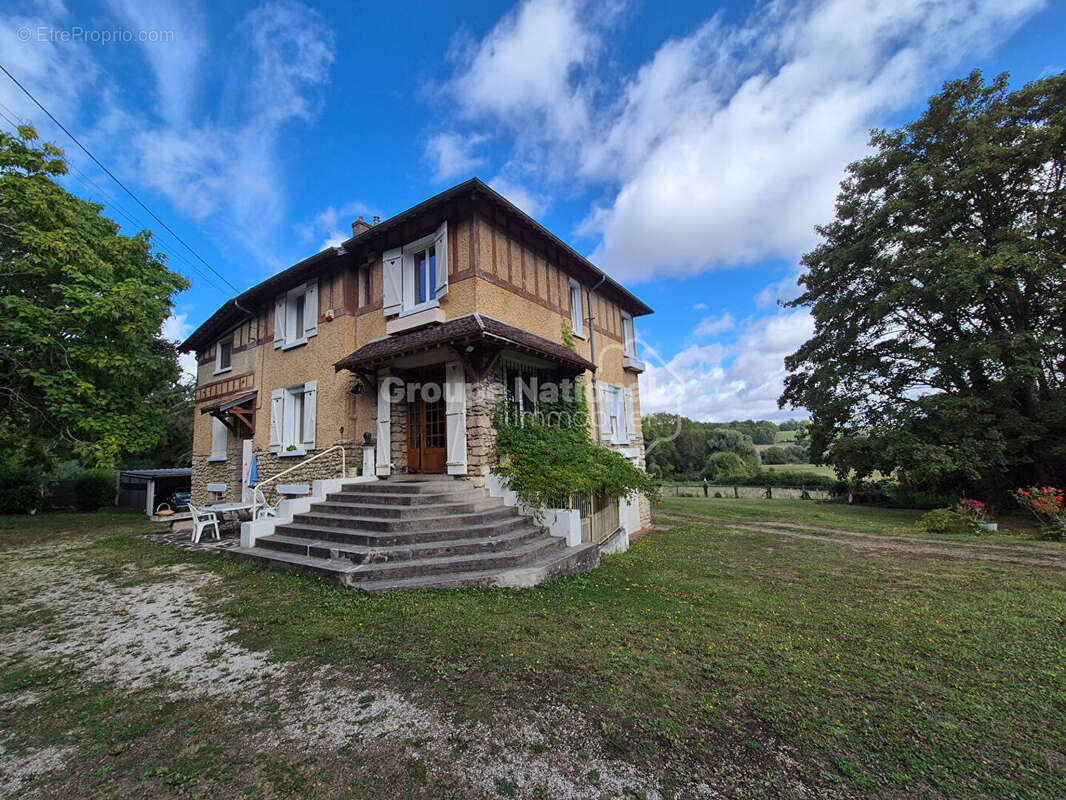 Maison à GRISY-LES-PLATRES