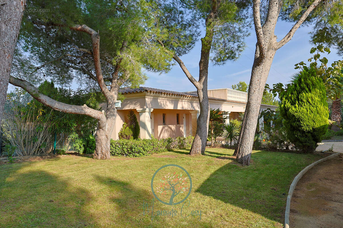 Maison à ENSUES-LA-REDONNE