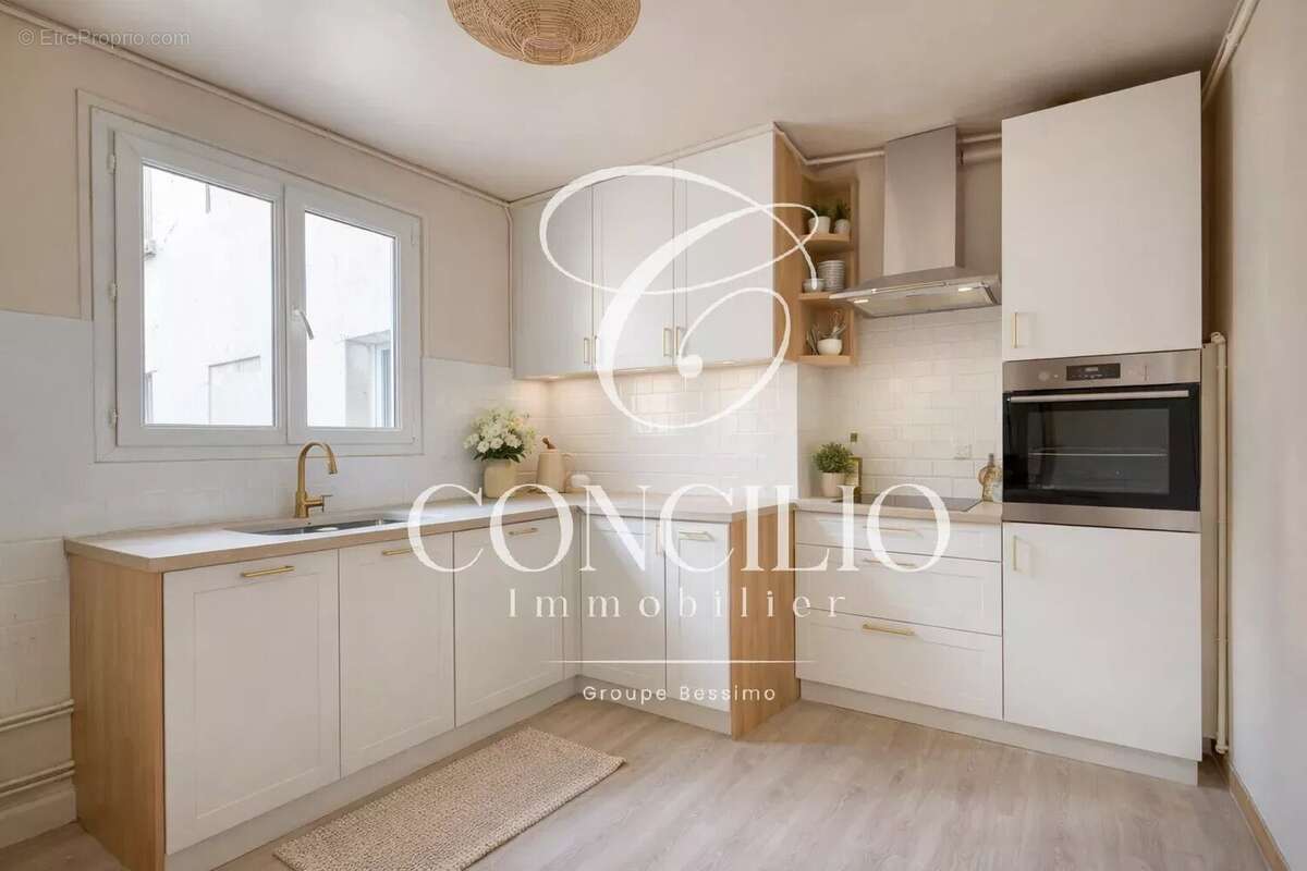 Appartement à PARIS-3E