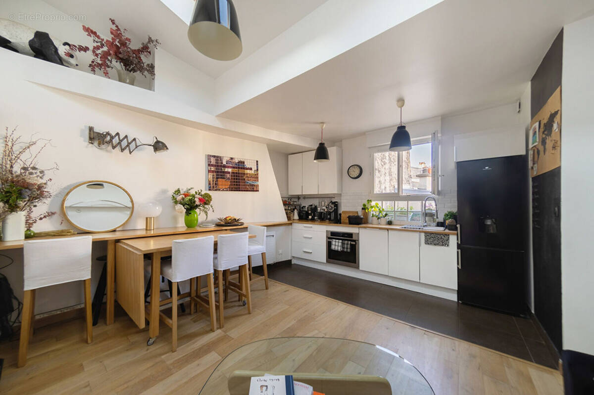 Appartement à PARIS-12E