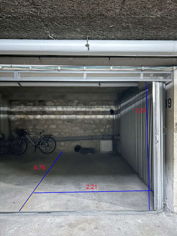 Parking à PARIS-14E