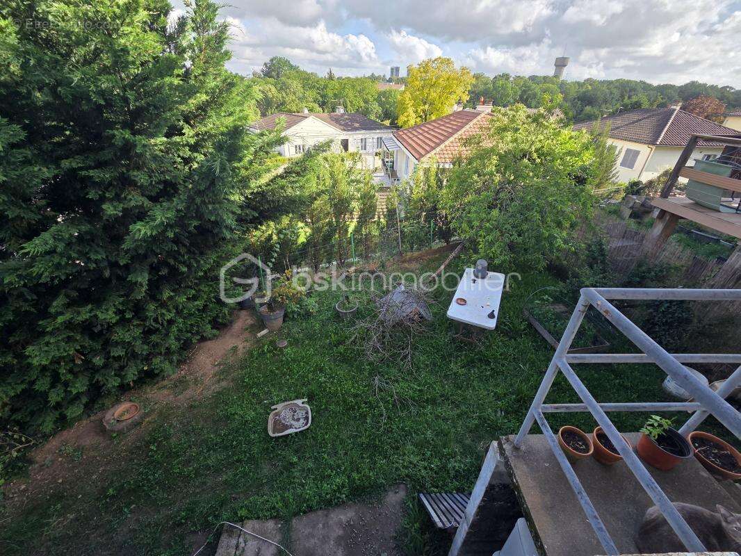 ***** maison bien rénovée, 3 chambres, cuisine équipée avec jardin intime et grand sous-sol***** - photo 9