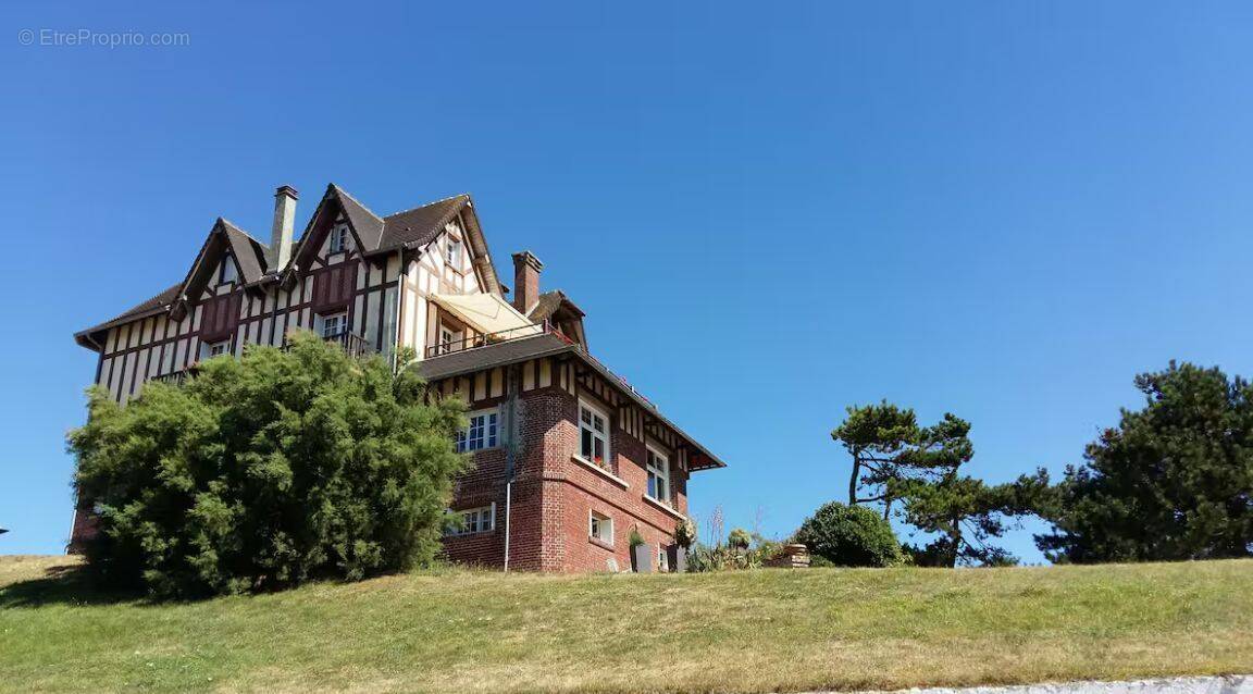 Appartement à VARAVILLE