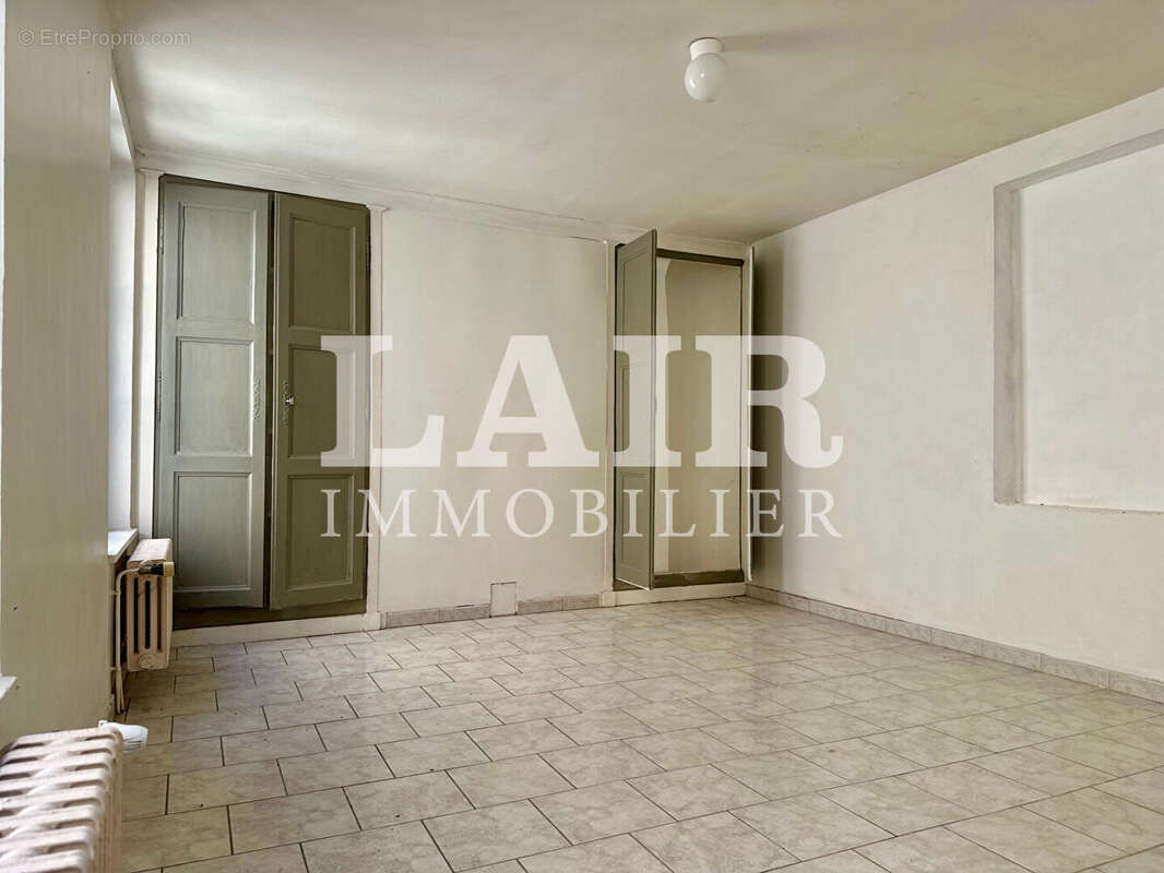 Maison à LONGNY-AU-PERCHE