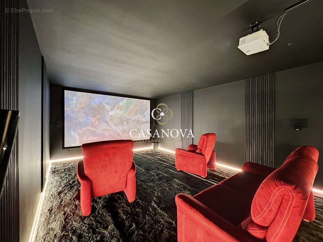Villa d'exception : Panorama, Prestige & Potentiel à deux pas de Béziers et Pézenas - photo 12