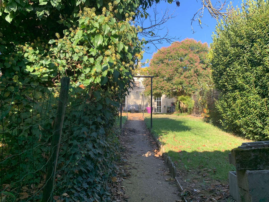 Maison à SAUVETERRE-DE-GUYENNE