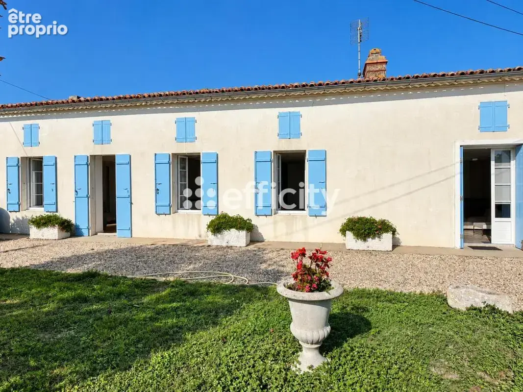 Maison 8 pièces 218 m² à vendre à Arces (17120) - photo 2